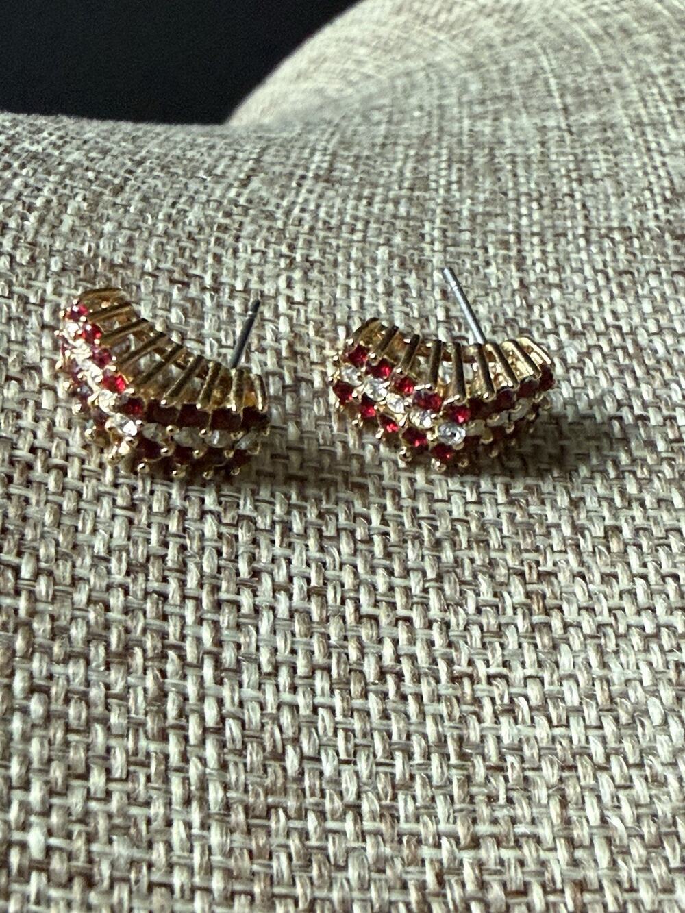Vintage Ruby Clear Crystal Pyramid Earrings Gold Tone Pierced Cocktail Event